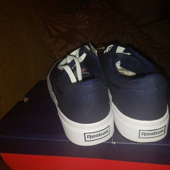 Reebok Shoes - Picture 4 of 9